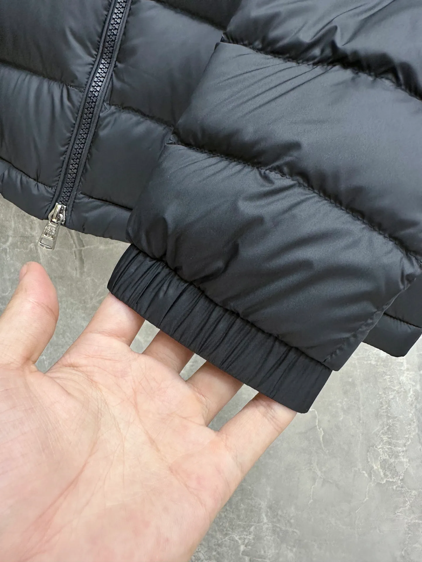🌟57 Moncler 2026 New Arrival｜ Cream White/Navy Blue ， ， ， ， ， Classic ， ， ， ， ， Sizes：M-3XL
